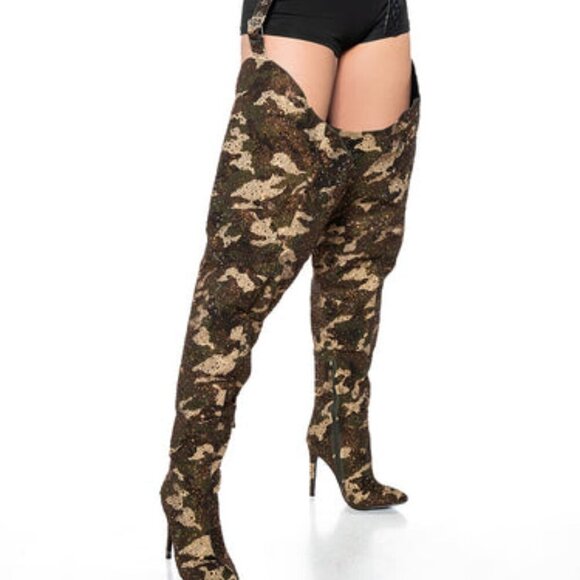 AZALEA WANG " BUCKED BEAUTY "EMBELLISHED BELTED CHAP BOOT IN CAMO( BRAND NEW !!! - Picture 1 of 11